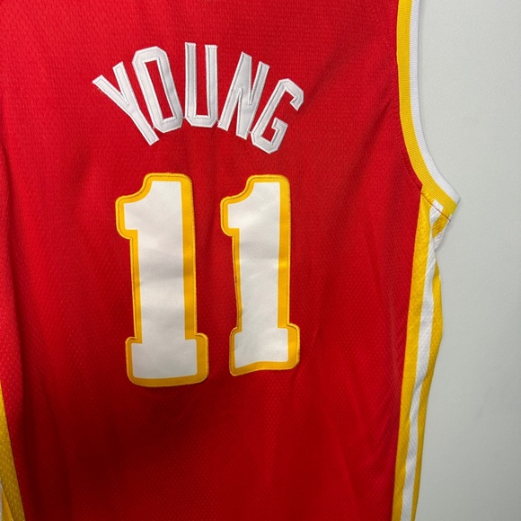 Nike NBA Atlanta Hawks Trae Young Icon Swingman Jersey Size 50 - Picture 9 of 11